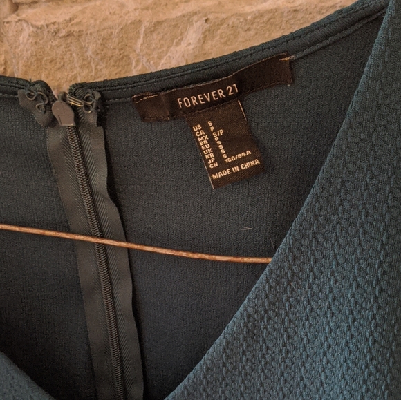 Green Forever21 Bodycon Dress - size small - Picture 3 of 5